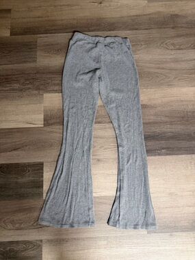 Colsie Kids Light Gray Ribbed Flare Leggings